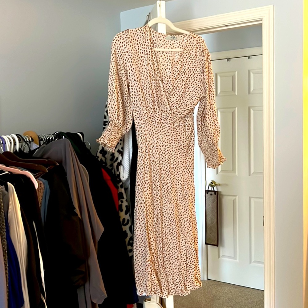 Beautiful Aura lightweight dress